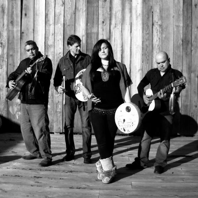 306374_3964327320103_744668354_n