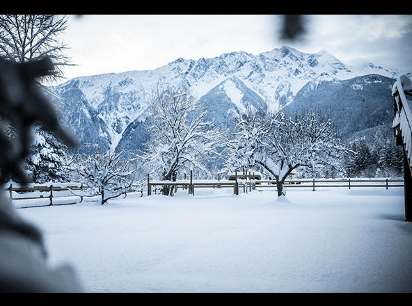 Anna Lengstrand plays peek a boo with Mt Currie