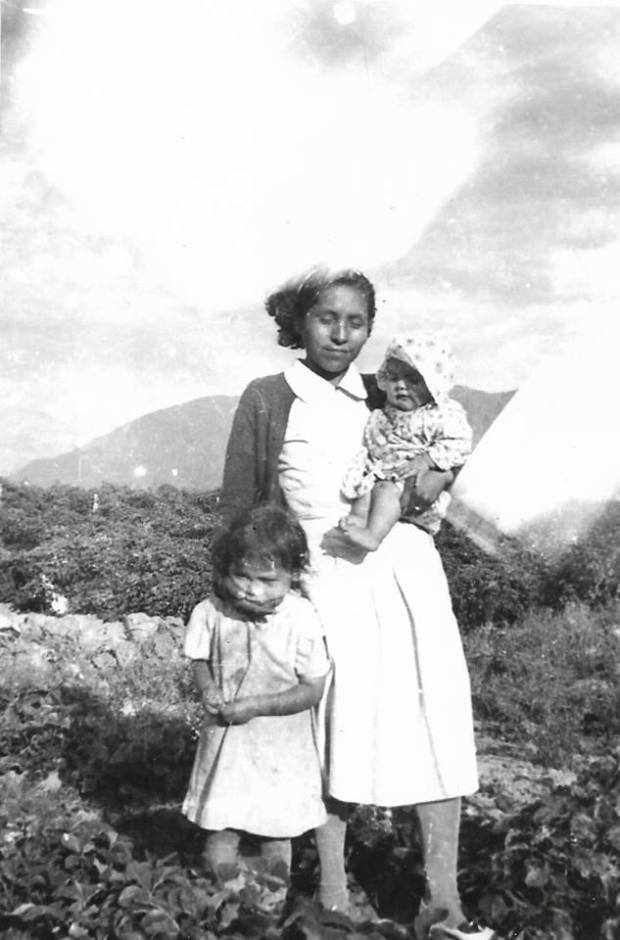 Theresa Peters, Tat'ush's mother