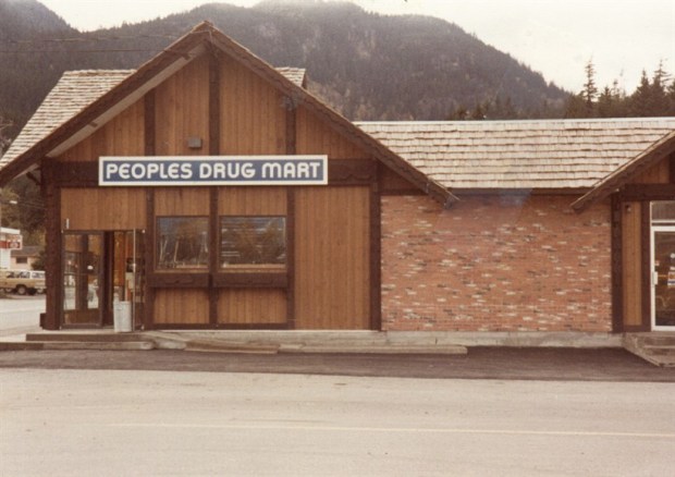 p25227_NewPharmacy_820x580